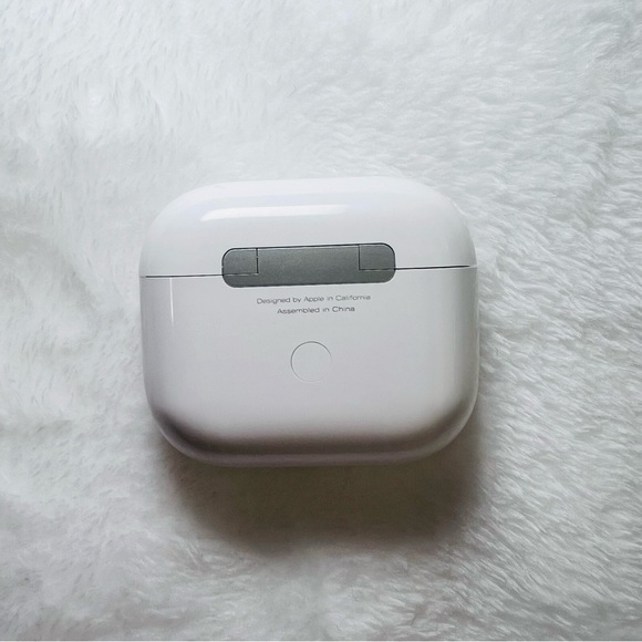 Wireless Earbuds with Lightning Charging Case No Box - Picture 6 of 11